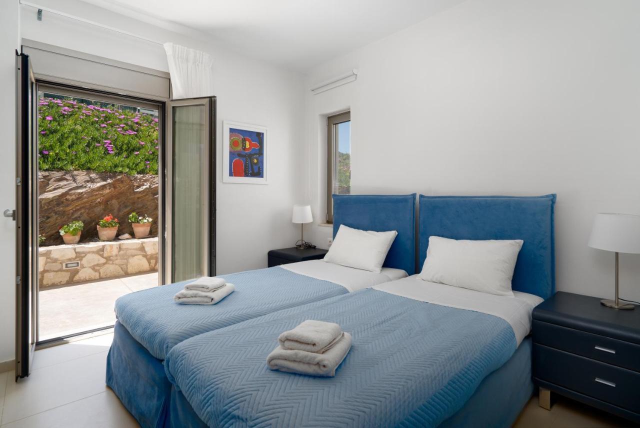 Sea View Villas Agia Pelagia  Exterior photo